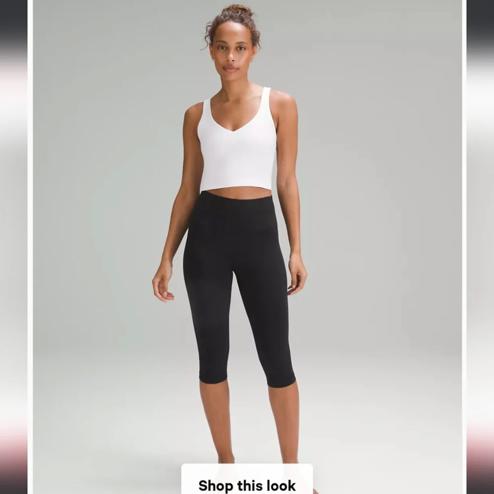 Lululemon Woman's Yoga Align Crop Leggings 20" Inseam, size 6 Black - Picture 1 of 10